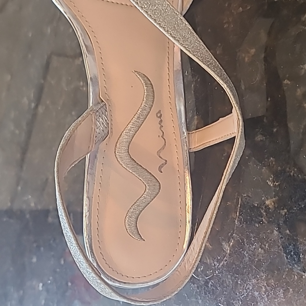 Nina, Size 8, Glitter sandal with kitten heel - Picture 3 of 6